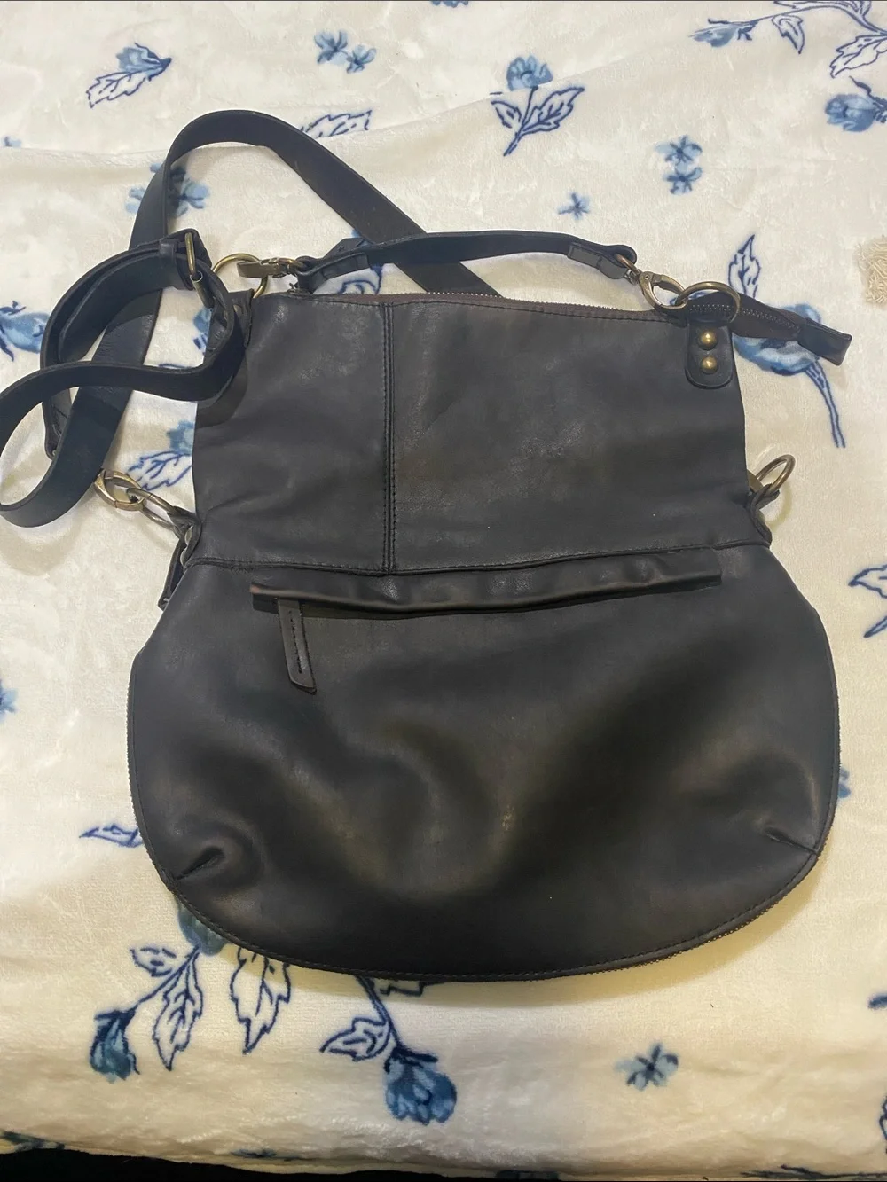 Bed Stu Tahiti Black/Dark Brown Leather Crossbody Bag with Brass Hardware - Picture 5 of 16